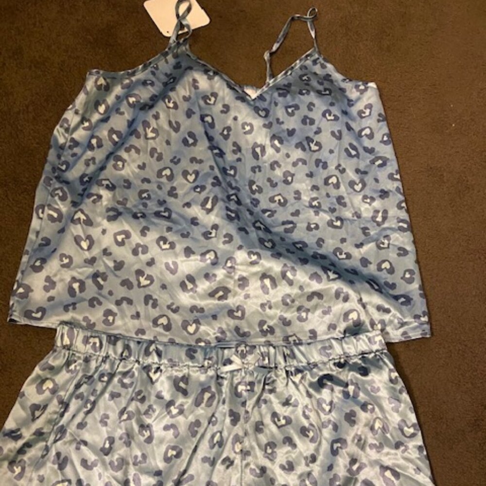 Pretty camisole and tap pant set